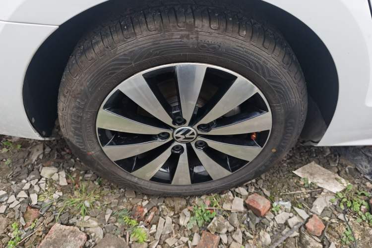 Used Volkswagen Sagitar 2018 1.6L Automatic Comfort Model Exterior 5