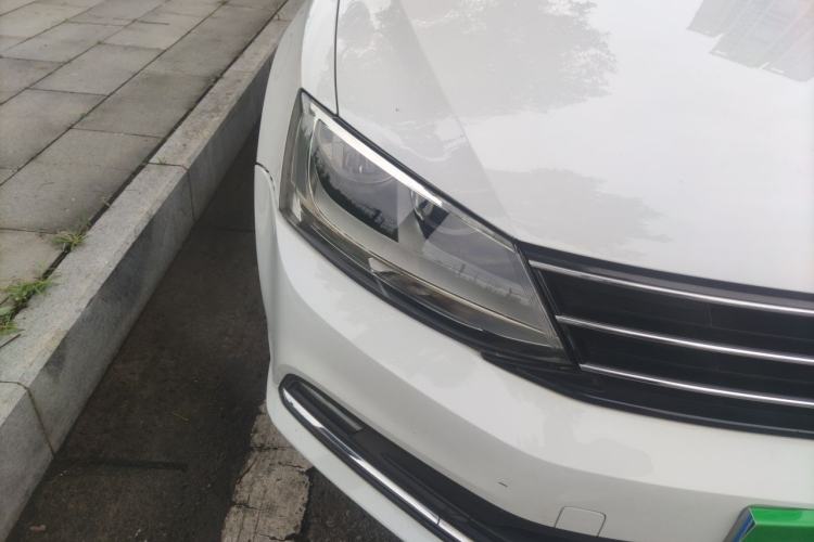Used Volkswagen Sagitar 2018 1.6L Manual Comfort Model Exterior 6