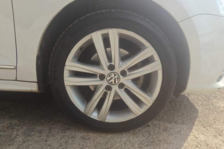 Used Volkswagen Sagitar 2018 280TSI DSG Luxury Model Exterior 7