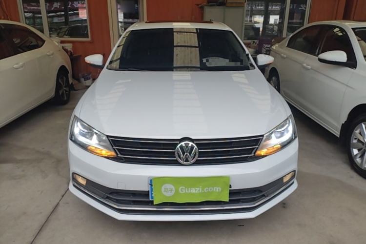 Used Volkswagen Sagitar 2018 1.6L Automatic Comfort Model Front