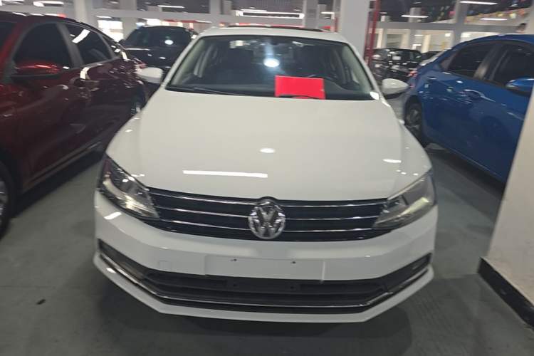 Used Volkswagen Sagitar 2018 1.6L Automatic Comfort Model Front