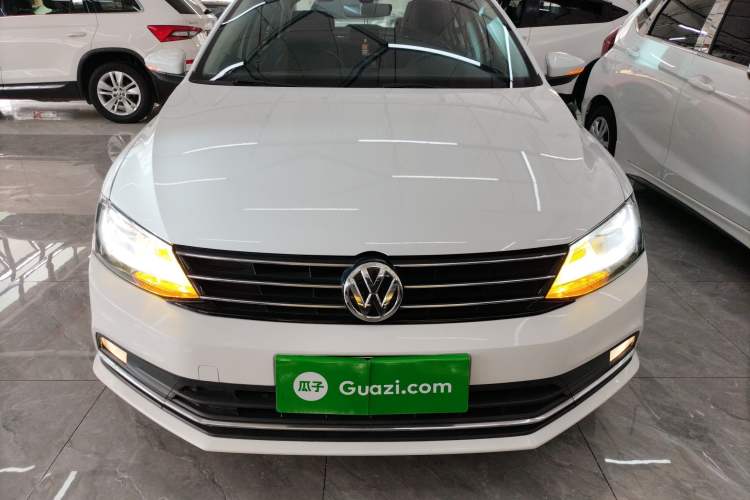 Used Volkswagen Sagitar 2018 1.6L Automatic Comfort Model Front