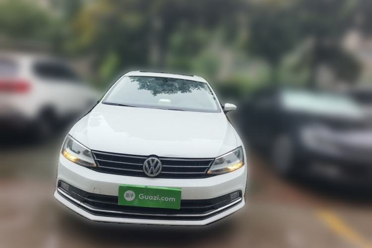 Used Volkswagen Sagitar 2018 1.6L Manual Comfort Model Front