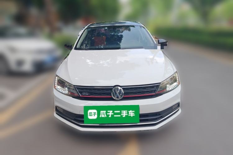Used Volkswagen Sagitar 2018 1.6L Manual Comfort Model Front