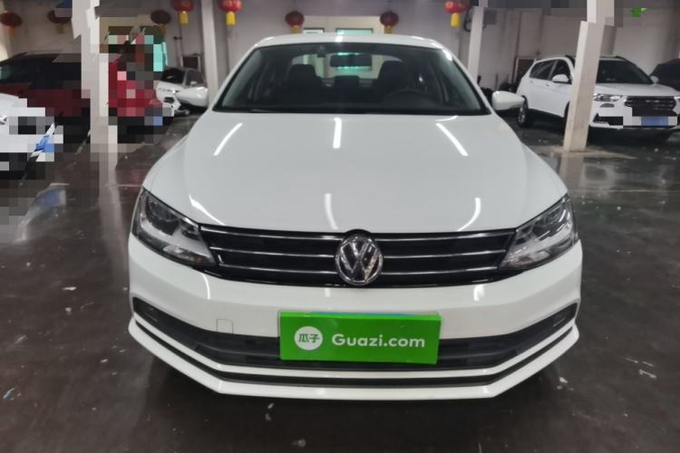 Used Volkswagen Sagitar 2018 1.6L Manual Fashion Edition Front