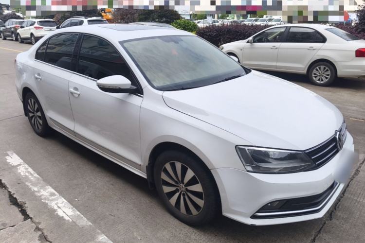 Used Volkswagen Sagitar 2018 1.6L Automatic Comfort Model Front Right 45 Deg