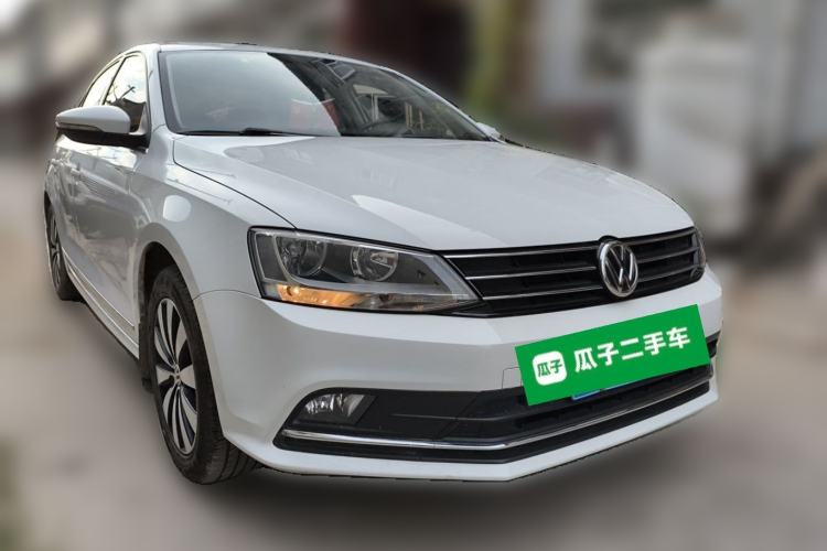 Used Volkswagen Sagitar 2018 1.6L Manual Comfort Model Front Right 45 Deg