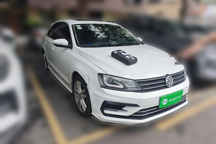 Used Volkswagen Sagitar 2018 280TSI DSG Ignite Edition Front Right 45 Deg