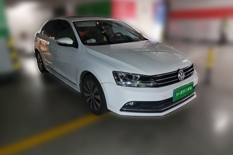 Used Volkswagen Sagitar 2018 180TSI DSG Prestige Edition Front Right 45 Deg