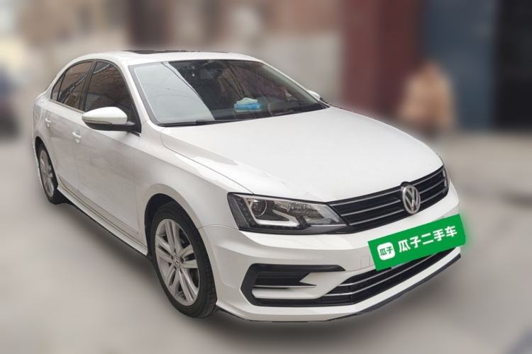 Used Volkswagen Sagitar 2018 280TSI DSG Ignite Edition Front Right 45 Deg