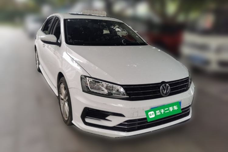 Used Volkswagen Sagitar 2018 280TSI DSG Ignite Edition Front Right 45 Deg