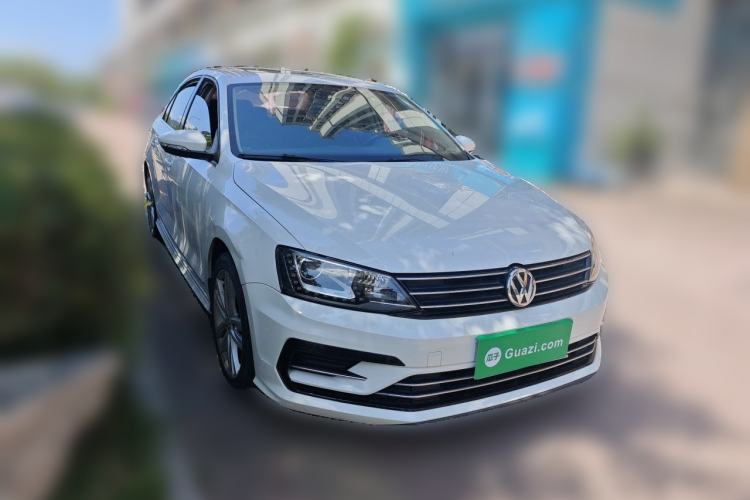 Used Volkswagen Sagitar 2018 280TSI DSG Ignite Edition Front Right 45 Deg