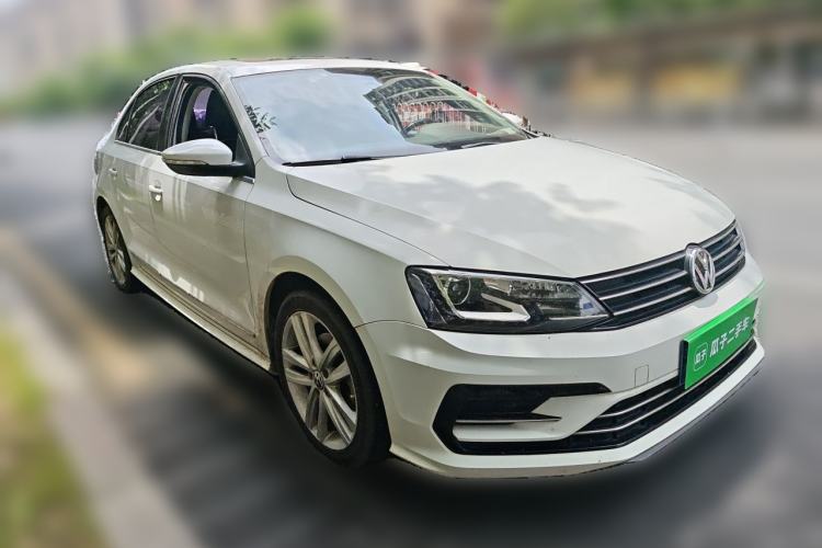 Used Volkswagen Sagitar 2018 280TSI DSG Ignite Edition Front Right 45 Deg