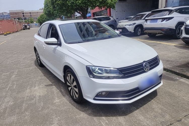 Used Volkswagen Sagitar 2018 1.6L Automatic Comfort Model Front Right 45 Deg
