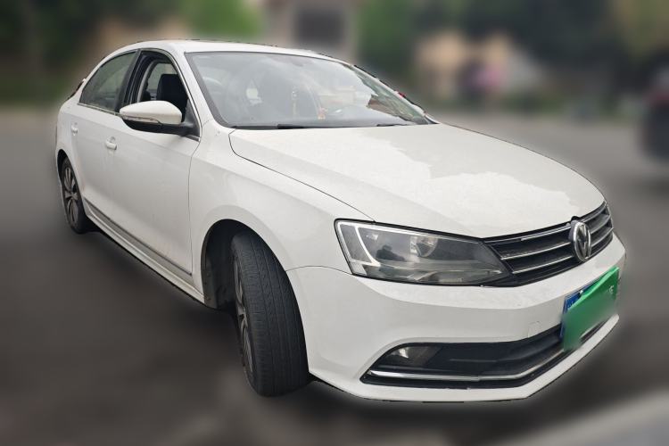 Used Volkswagen Sagitar 2018 1.6L Manual Comfort Model Front Right 45 Deg