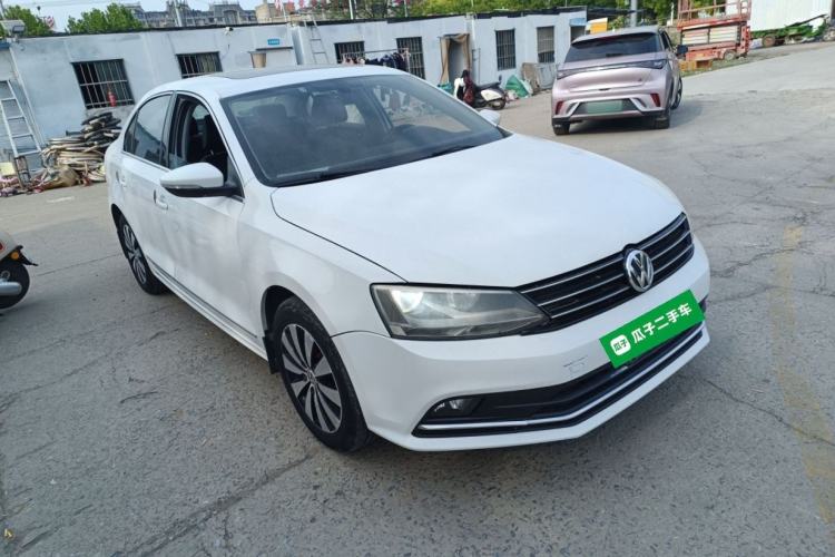 Used Volkswagen Sagitar 2018 1.6L Automatic Comfort Model Front Right 45 Deg