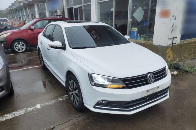 Used Volkswagen Sagitar 2018 1.6L Automatic Comfort Model Front Right 45 Deg