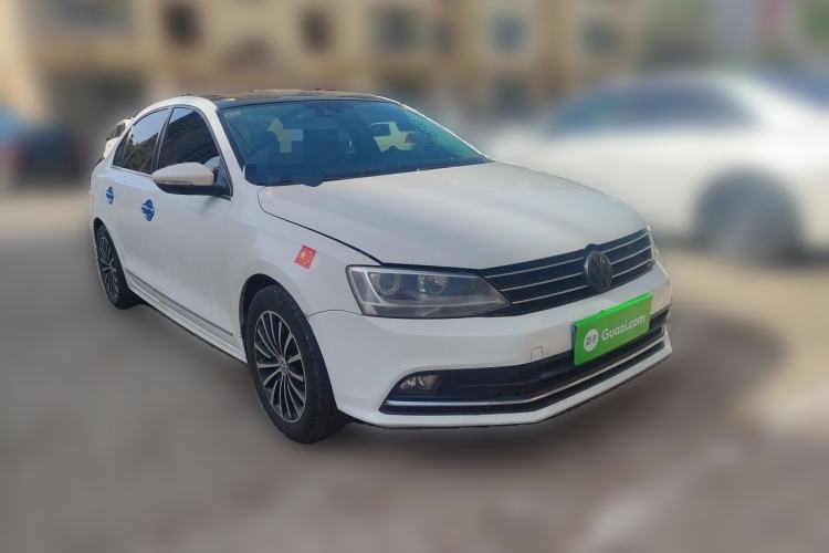 Used Volkswagen Sagitar 2018 1.6L Automatic Comfort Model Front Right 45 Deg