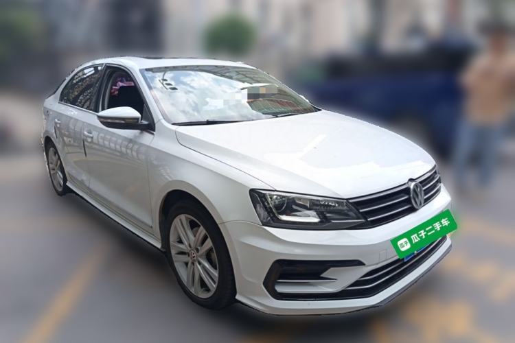 Used Volkswagen Sagitar 2018 280TSI DSG Ignite Edition Front Right 45 Deg