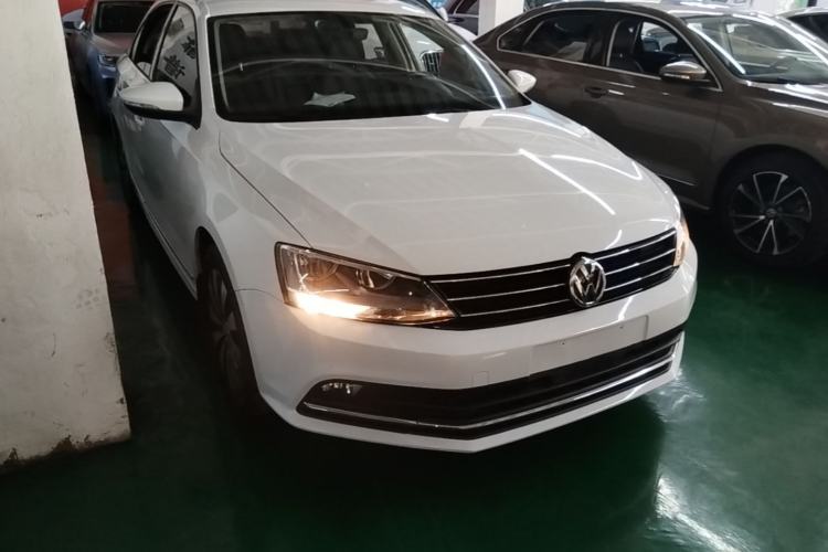 Used Volkswagen Sagitar 2018 180TSI DSG Prestige Edition Front Right 45 Deg