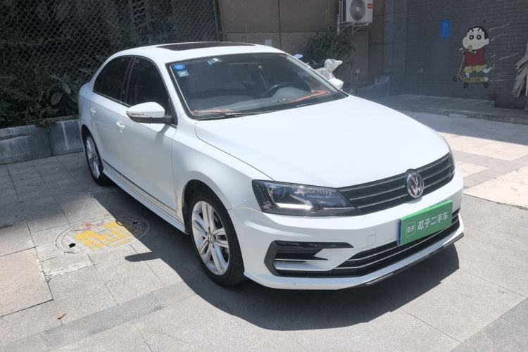 Used Volkswagen Sagitar 2018 280TSI DSG Ignite Edition Front Right 45 Deg