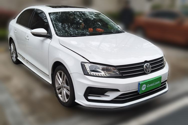 Used Volkswagen Sagitar 2018 280TSI DSG Ignite Edition Front Right 45 Deg