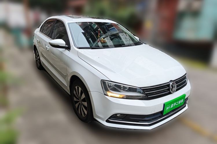 Used Volkswagen Sagitar 2018 1.6L Automatic Comfort Model Front Right 45 Deg