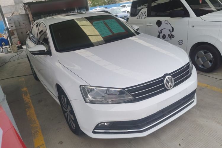 Used Volkswagen Sagitar 2018 1.6L Automatic Comfort Model Front Right 45 Deg