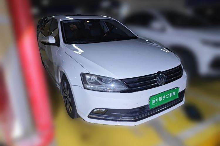 Used Volkswagen Sagitar 2018 180TSI DSG Prestige Edition Front Right 45 Deg