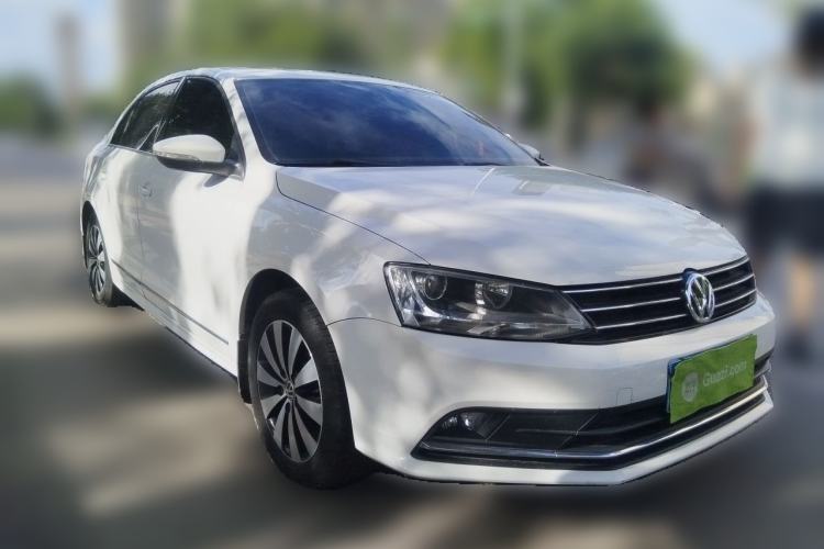 Used Volkswagen Sagitar 2018 1.6L Automatic Comfort Model Front Right 45 Deg