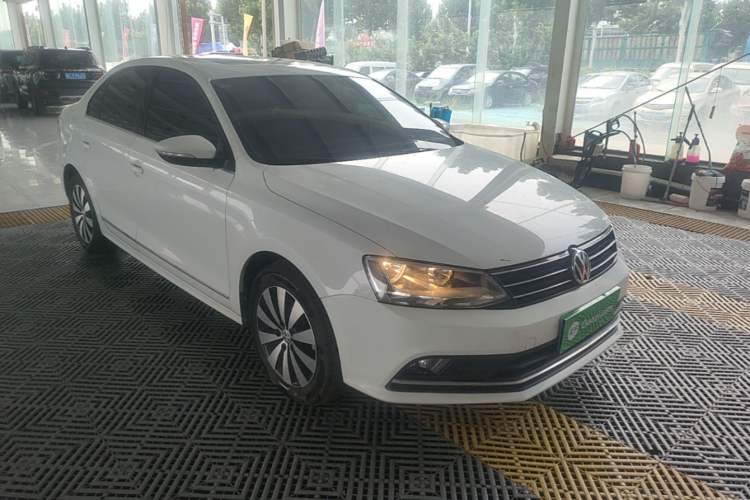 Used Volkswagen Sagitar 2018 1.6L Automatic Comfort Model Front Right 45 Deg