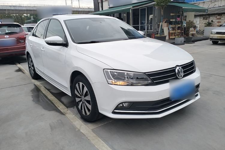 Used Volkswagen Sagitar 2018 280TSI DSG Comfort Model Front Right 45 Deg