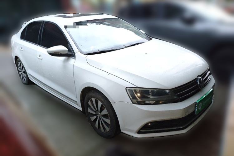 Used Volkswagen Sagitar 2018 1.6L Manual Comfort Model Front Right 45 Deg