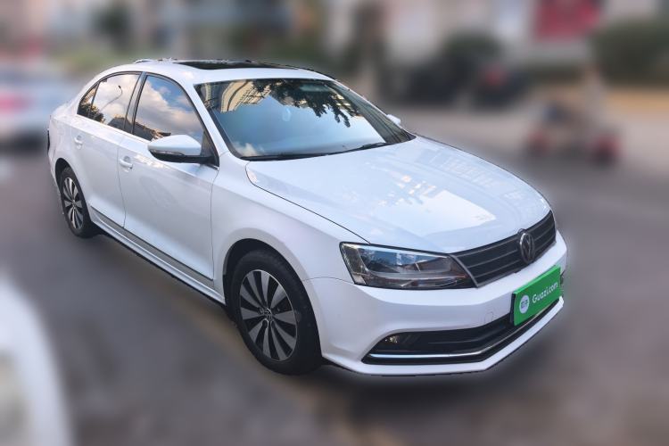 Used Volkswagen Sagitar 2018 1.6L Automatic Comfort Model Front Right 45 Deg