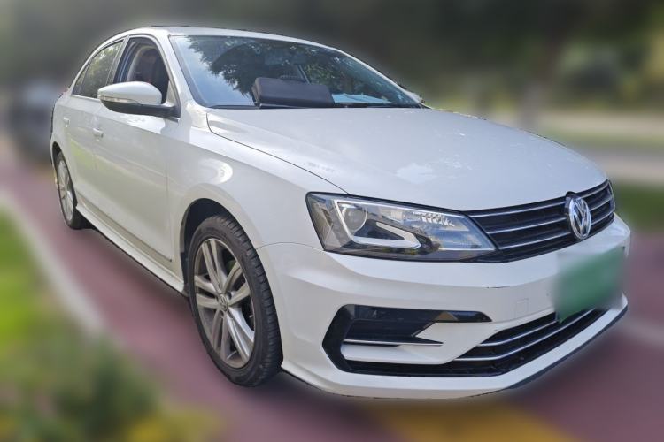 Used Volkswagen Sagitar 2018 280TSI DSG Ignite Edition Front Right 45 Deg