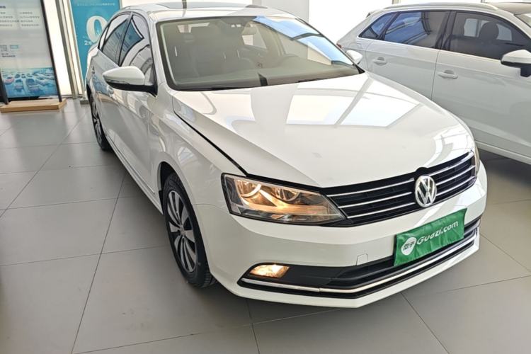 Used Volkswagen Sagitar 2018 1.6L Automatic Comfort Model Front Right 45 Deg