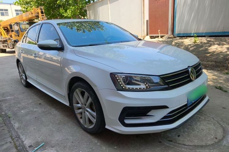 Used Volkswagen Sagitar 2018 280TSI DSG Ignite Edition Front Right 45 Deg