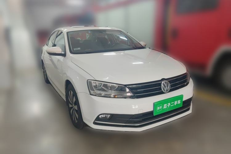 Used Volkswagen Sagitar 2018 1.6L Automatic Fashion Model Front Right 45 Deg