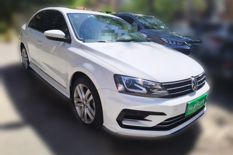 Used Volkswagen Sagitar 2018 280TSI DSG Ignite Edition Front Right 45 Deg