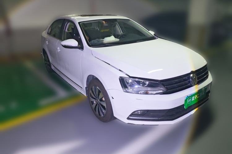 Used Volkswagen Sagitar 2018 1.6L Automatic Comfort Model Front Right 45 Deg