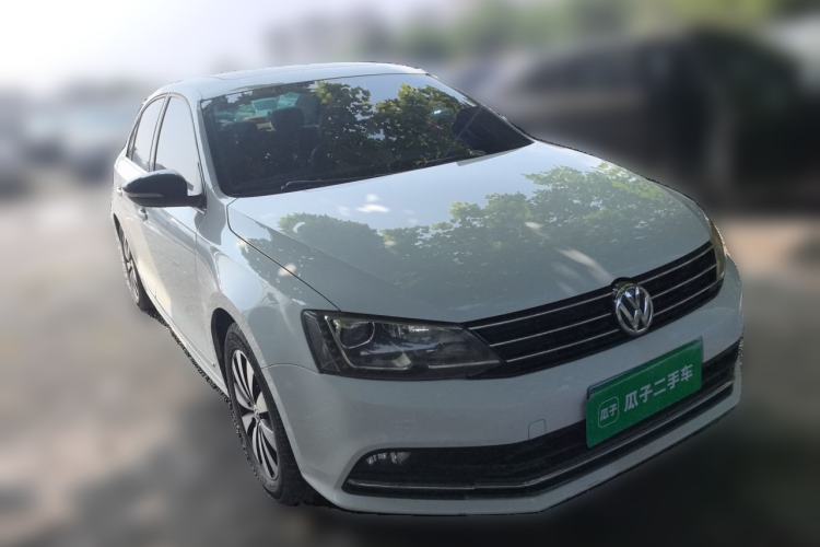 Used Volkswagen Sagitar 2018 280TSI DSG Comfort Model Front Right 45 Deg