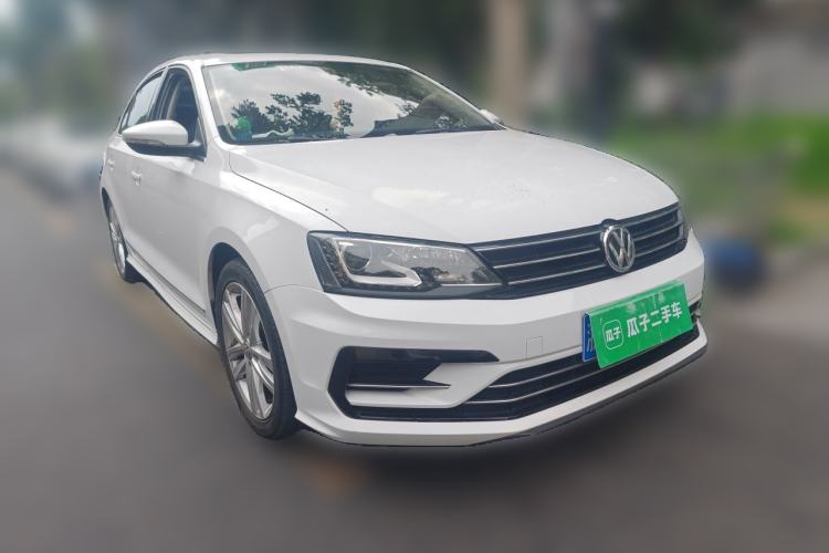 Used Volkswagen Sagitar 2018 280TSI DSG Ignite Edition Front Right 45 Deg