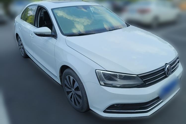 Used Volkswagen Sagitar 2018 1.6L Automatic Comfort Model Front Right 45 Deg