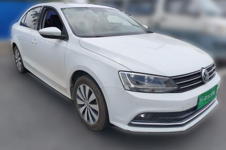 Used Volkswagen Sagitar 2018 280TSI DSG Comfort Model Front Right 45 Deg