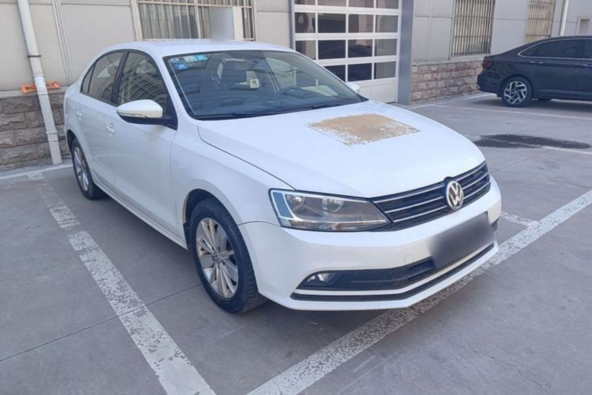 Used Volkswagen Sagitar 2018 1.6L Manual Fashion Edition Front Right 45 Deg