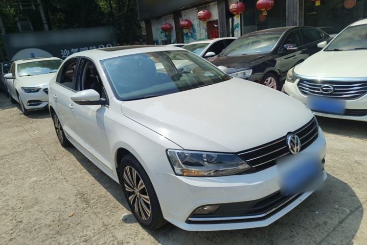 Used Volkswagen Sagitar 2018 1.6L Automatic Comfort Model Front Right 45 Deg