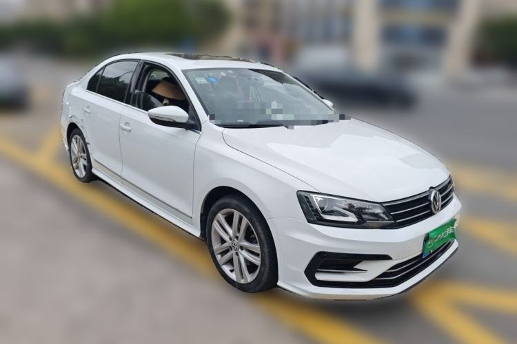 Used Volkswagen Sagitar 2018 280TSI DSG Ignite Edition Front Right 45 Deg