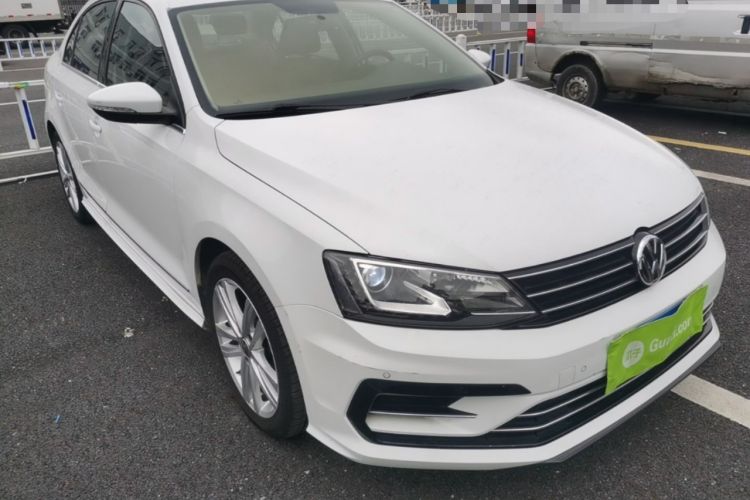 Used Volkswagen Sagitar 2018 280TSI DSG Ignite Edition Front Right 45 Deg