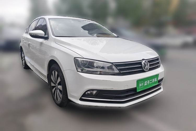 Used Volkswagen Sagitar 2018 1.6L Automatic Comfort Model Front Right 45 Deg