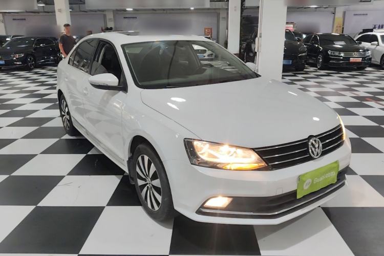 Used Volkswagen Sagitar 2018 1.6L Automatic Comfort Model Front Right 45 Deg